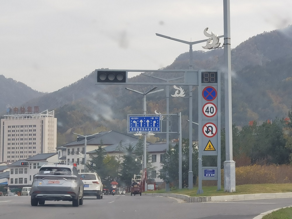 一體化信號(hào)燈桿