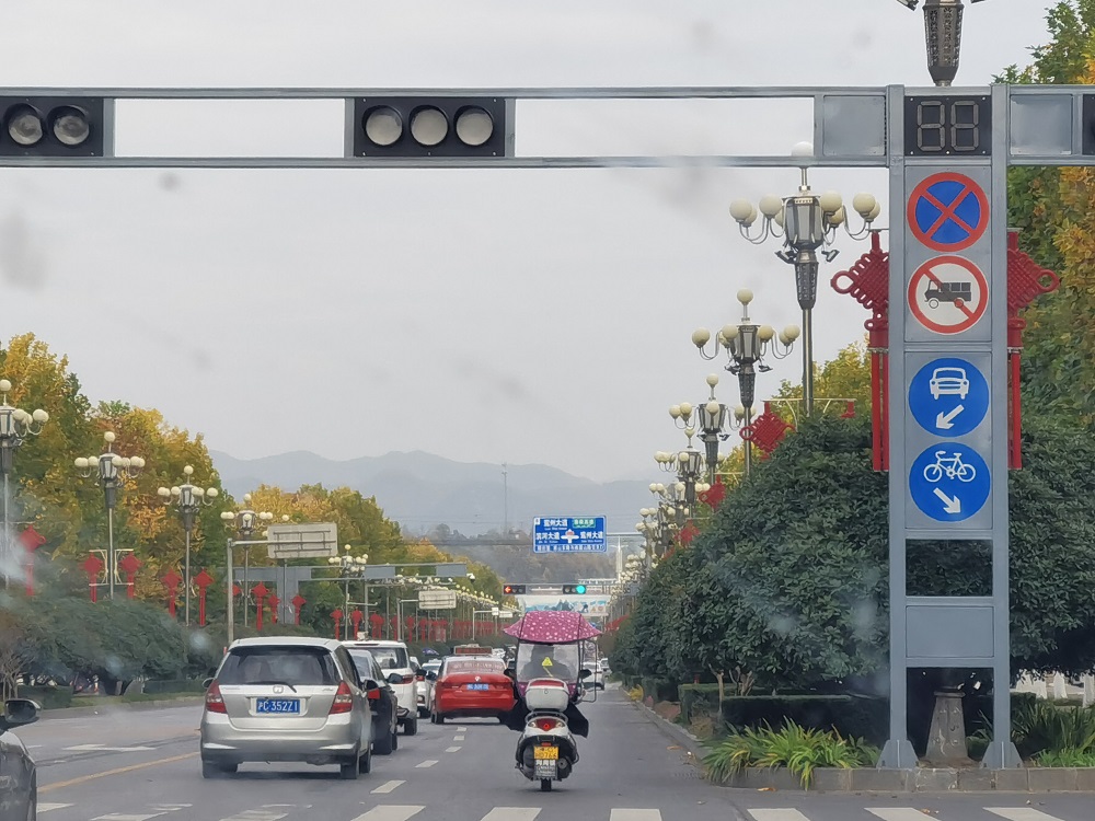 一體化信號(hào)燈桿