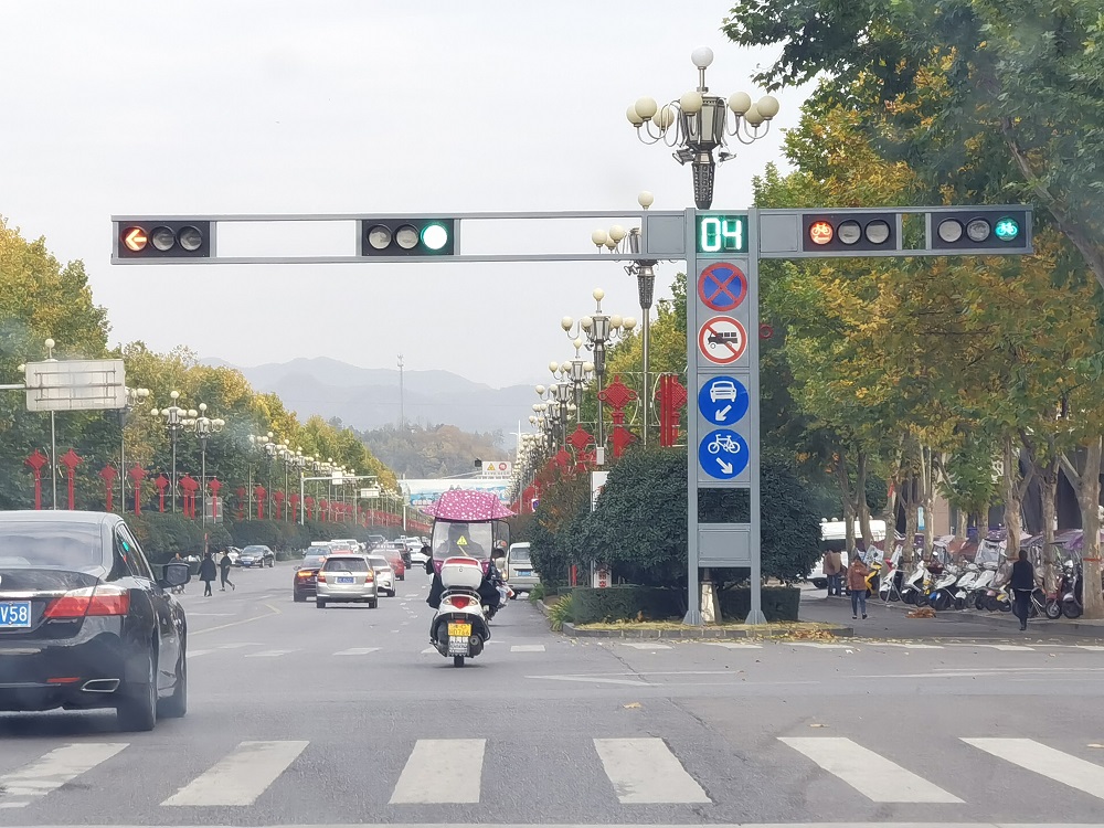 一體化信號(hào)燈桿